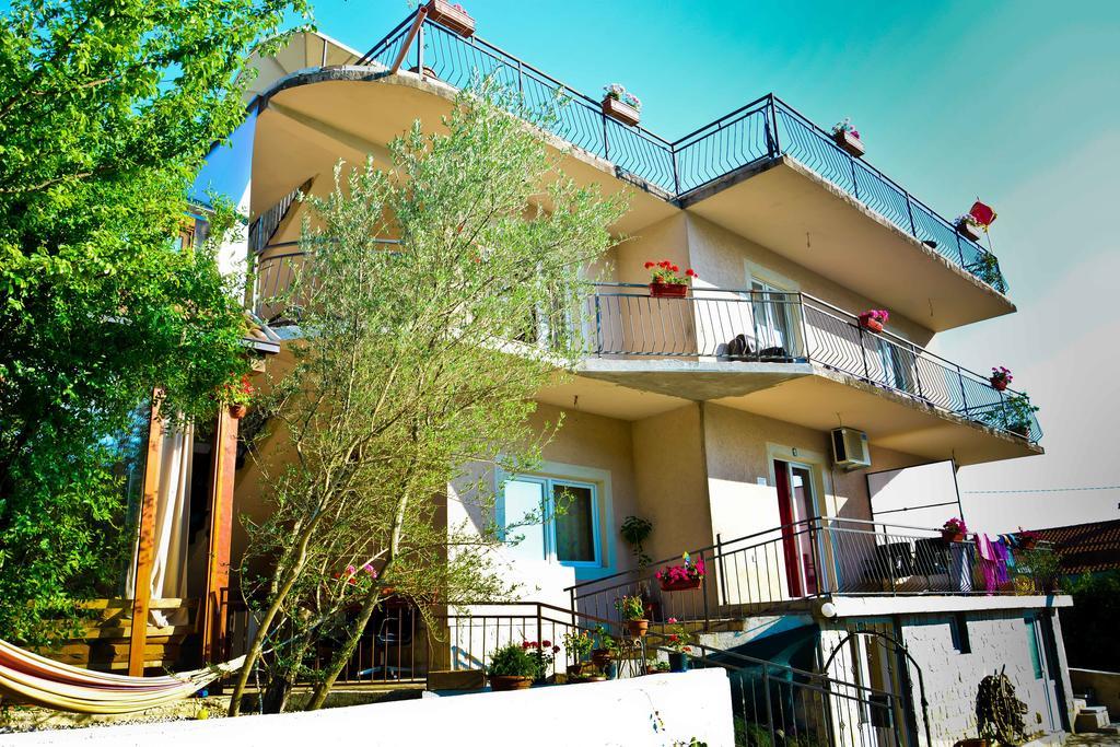 Hostel Anton Tivat Exterior foto
